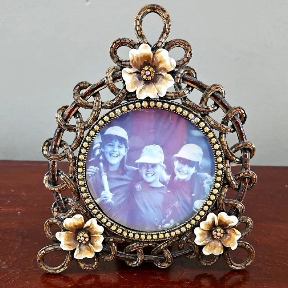 Vintage Floral Photo Frame